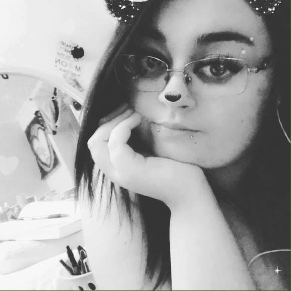 Meet your Posher, Sadiee - Picture 1 of 1